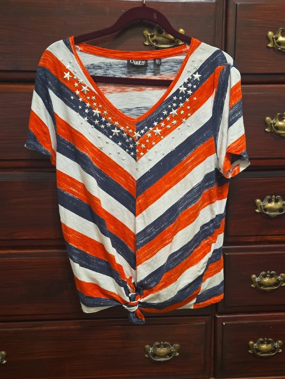 Onque Casual Red, White, And BlueStriped V-Neck Tee with Silver Star Studs XL